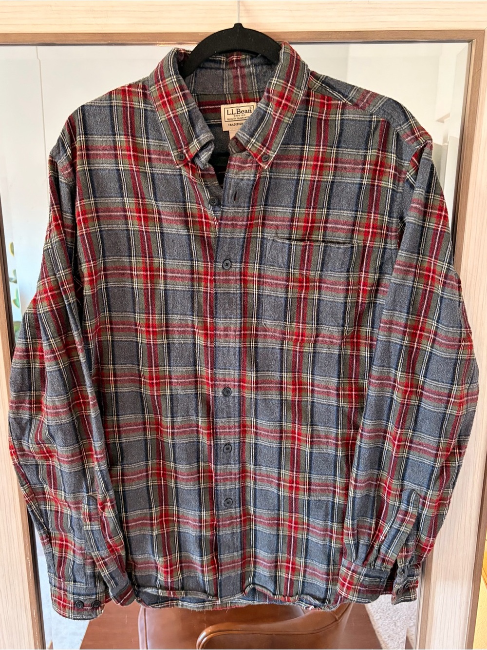 L.L. Bean Scotch Plaid Flannel Shirt Men’s Medium Regular Trad Fit Grey Stewart